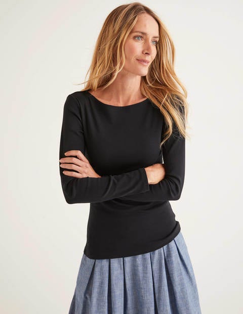 Essential Boatneck - Black Essential Boatneck - Black
