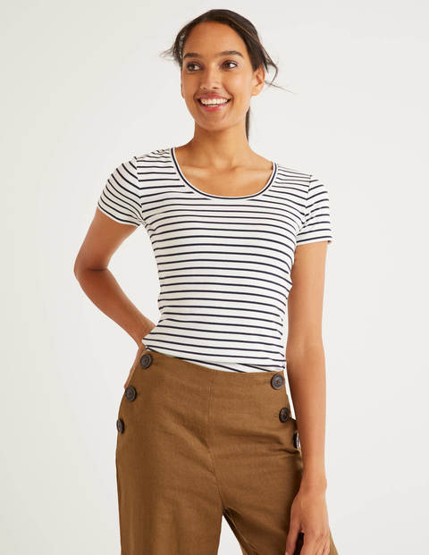 Essential Short Sleeve Tee - Ivory/Navy Essential Short Sleeve Tee - Ivory/Navy