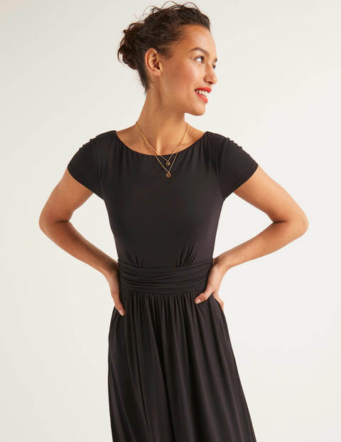 black jersey midi dress with sleeves