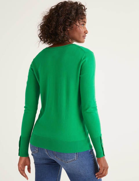 Eldon Baumwollpullover Mit V-Ausschnitt - Sattes Smaragdgrün Eldon Baumwollpullover Mit V-Ausschnitt - Sattes Smaragdgrün