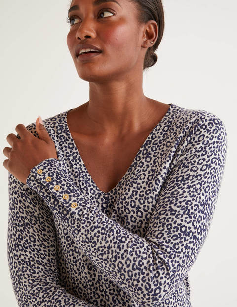 Eldon Baumwollpullover Mit V-Ausschnitt - Französisches Navy, Tiermuster Eldon Baumwollpullover Mit V-Ausschnitt - Französisches Navy, Tiermuster