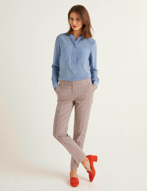 Kragenlose Seidenbluse - Meerblau Kragenlose Seidenbluse - Meerblau