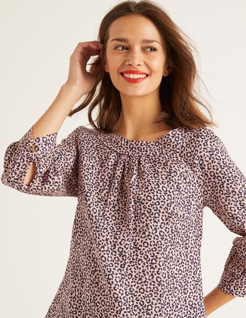 Lavinia Linen Top - Milkshake, Animal Stamp Lavinia Linen Top - Milkshake, Animal Stamp