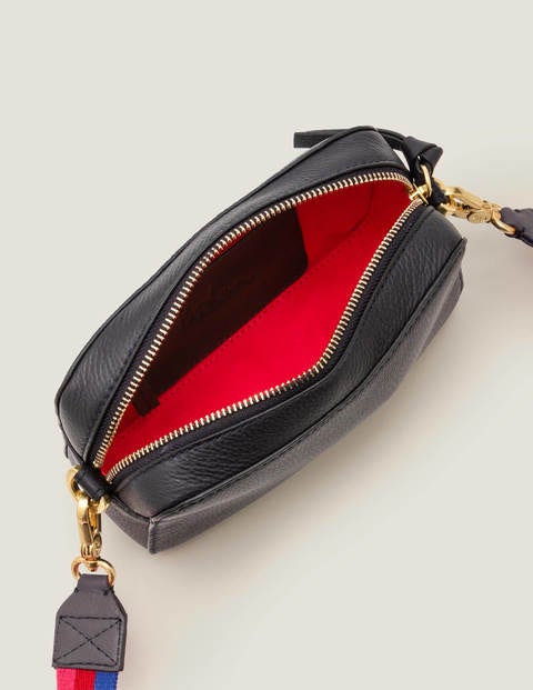 Valeria Crossbody Bag - Navy Valeria Crossbody Bag - Navy