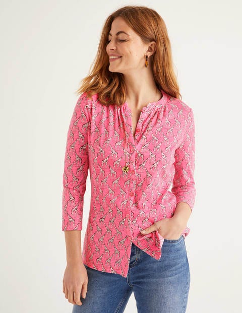 Bay Jersey Shirt - Bright Camelia, Safari Giraffe Bay Jersey Shirt - Bright Camelia, Safari Giraffe