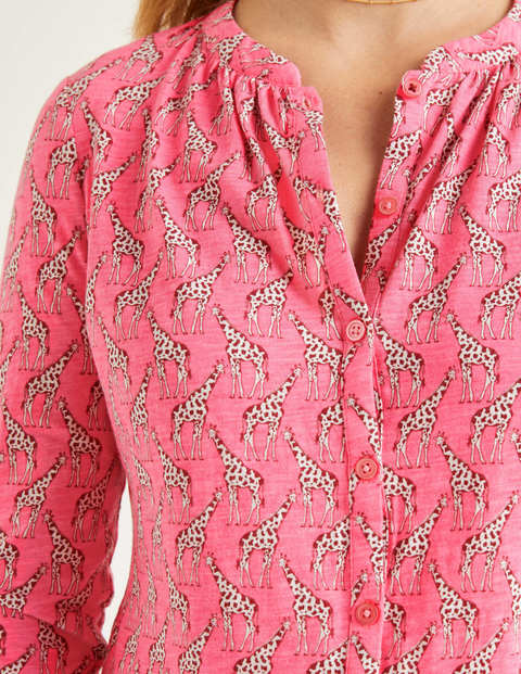 Bay Jersey Shirt - Bright Camelia, Safari Giraffe Bay Jersey Shirt - Bright Camelia, Safari Giraffe