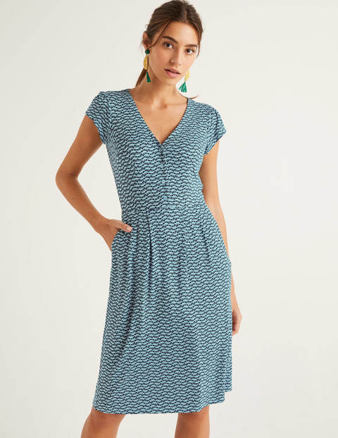 Alberta Jerseykleid - Helles Surfblau, Hübsche Blütenblätter Alberta Jerseykleid - Helles Surfblau, Hübsche Blütenblätter
