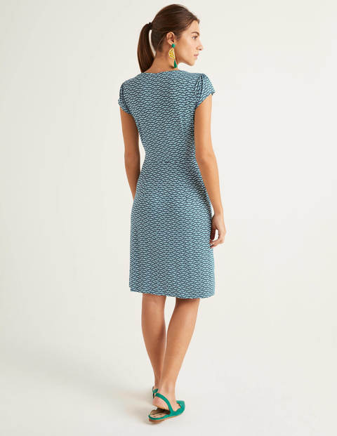 Alberta Jerseykleid - Helles Surfblau, Hübsche Blütenblätter Alberta Jerseykleid - Helles Surfblau, Hübsche Blütenblätter