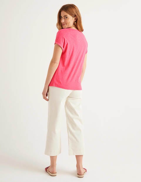 Das Baumwoll-T-Shirt Mit Umgekrempelten Bündchen - Helles Pink Das Baumwoll-T-Shirt Mit Umgekrempelten Bündchen - Helles Pink