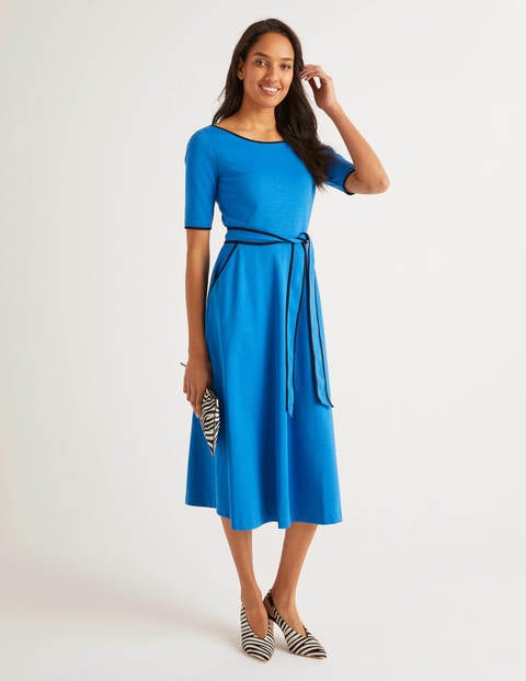 Ruby Ponte-Midikleid - Kräftiges Blau Ruby Ponte-Midikleid - Kräftiges Blau