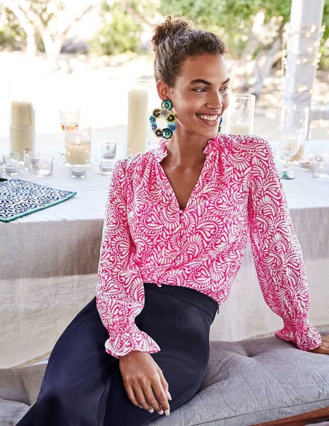 Evangeline Bluse - Pink, Kleines Geschwungenes Farnmuster Evangeline Bluse - Pink, Kleines Geschwungenes Farnmuster