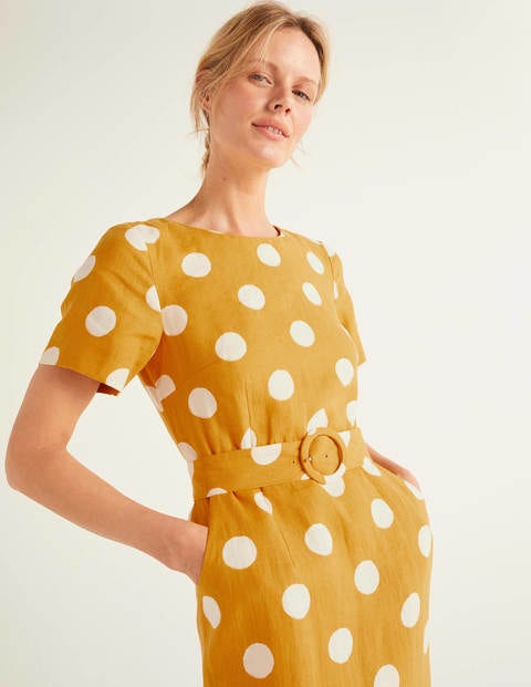 yellow spotty dress