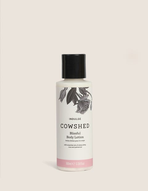 Cowshed Bodylotion-Weihnachtsbaumdeko - Bunt Cowshed Bodylotion-Weihnachtsbaumdeko - Bunt
