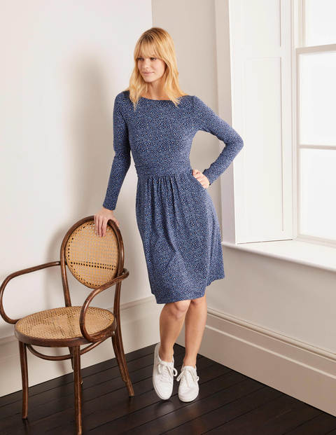 Abigail Jerseykleid - Navy, Gemalte Blumen Abigail Jerseykleid - Navy, Gemalte Blumen