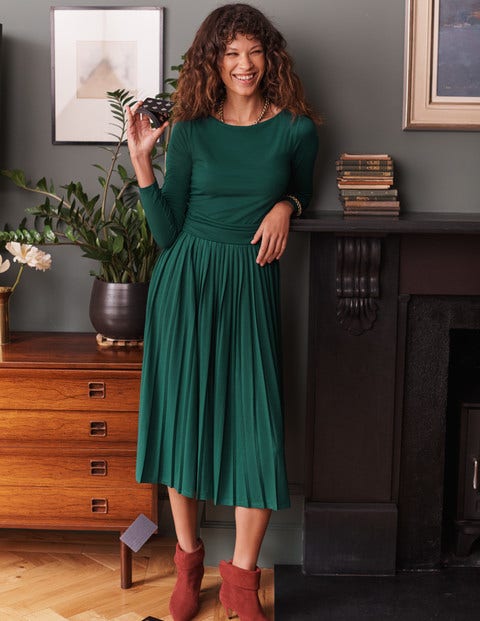 Catherine Plisseekleid aus Jersey - Waldgrün Catherine Plisseekleid aus Jersey - Waldgrün