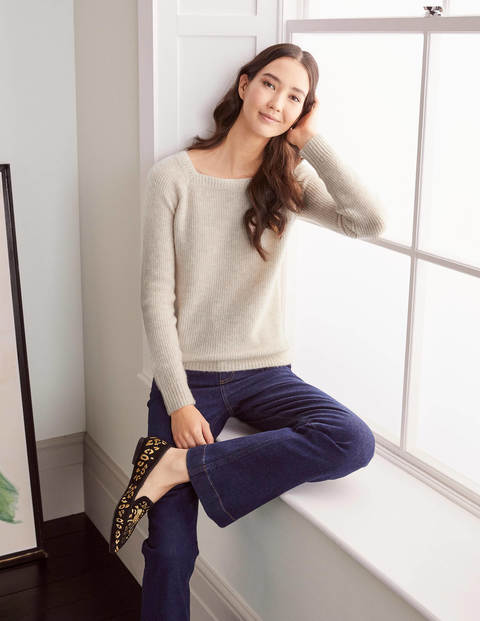 Queensberry Fluffy Sweater - Ivory Queensberry Fluffy Sweater - Ivory