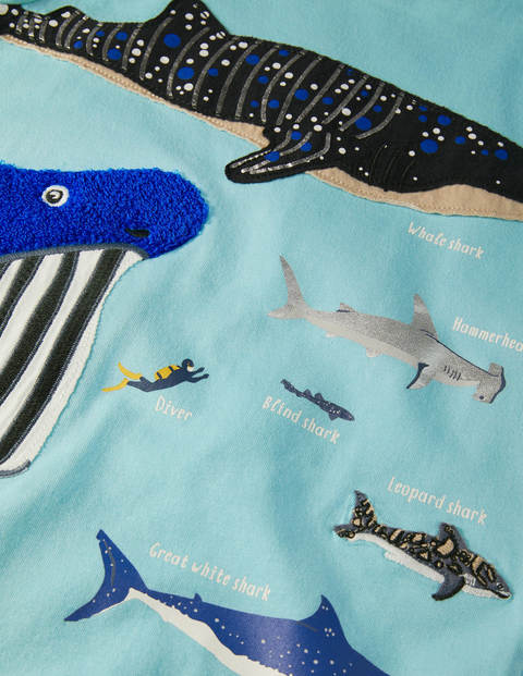 T-shirt multi-textures à motif marin - Requins bleu géorgien T-shirt multi-textures à motif marin - Requins bleu géorgien