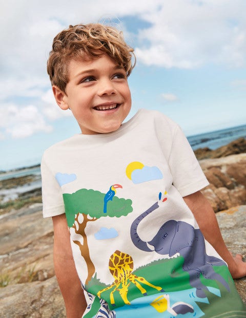 Tropical Scene T-shirt - Ivory Safari Animals Tropical Scene T-shirt - Ivory Safari Animals