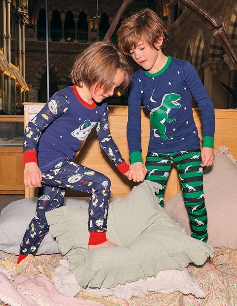 Im Dunkeln leuchtender Schlafanzug mit anliegender Passform - Schuluniform-Navy, Dinosaurier Im Dunkeln leuchtender Schlafanzug mit anliegender Passform - Schuluniform-Navy, Dinosaurier