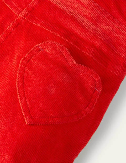 Latzhose mit Herzaufnäher - Hagebuttenrot, Cord Latzhose mit Herzaufnäher - Hagebuttenrot, Cord