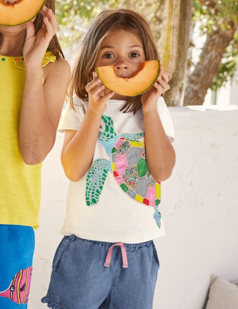 Rainbow Appliqué T-shirt - Ivory Turtle Rainbow Appliqué T-shirt - Ivory Turtle
