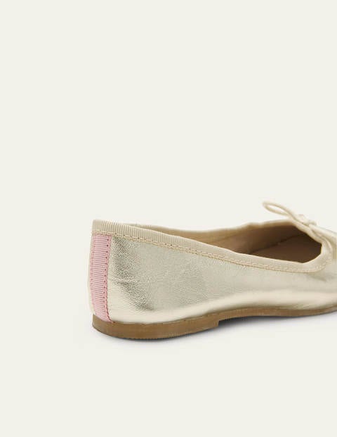 flat leather ballet shoes