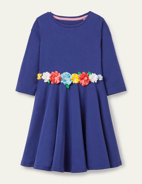 Ausgestelltes Kleid mit Flatterblumen - Segelblau, Blumen Ausgestelltes Kleid mit Flatterblumen - Segelblau, Blumen