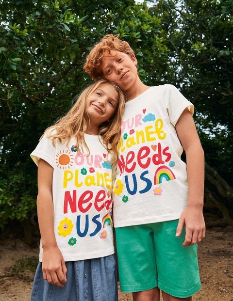 T-shirt graphique - Motif Our Planet Needs Us ivoire T-shirt graphique - Motif Our Planet Needs Us ivoire