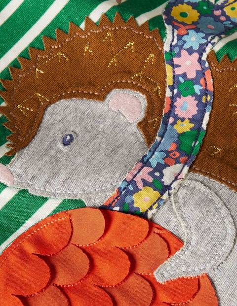 Big Appliqué T-shirt - Highland Green/ Ivory Hedgehog Big Appliqué T-shirt - Highland Green/ Ivory Hedgehog