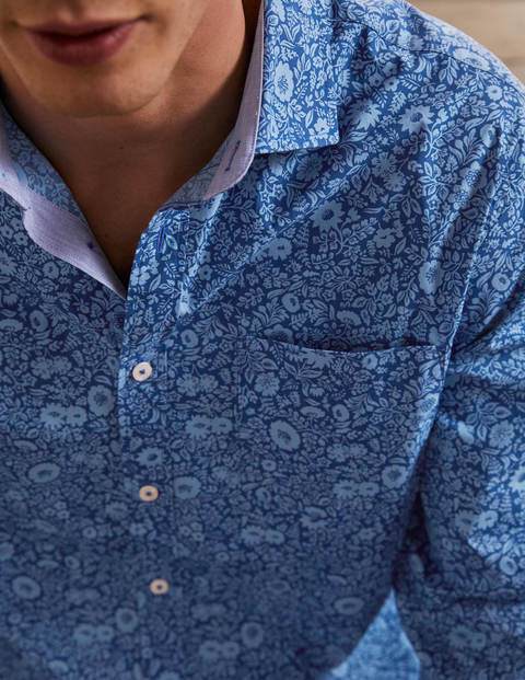 Chemise en popeline à motif - Parterre de fleurs bleu présidentiel Chemise en popeline à motif - Parterre de fleurs bleu présidentiel