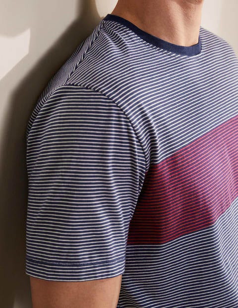 Washed T-shirt - Beetroot Chest Stripe Washed T-shirt - Beetroot Chest Stripe