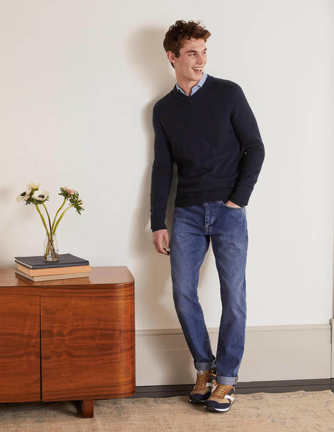 Lambswool Blend V-neck - Navy Lambswool Blend V-neck - Navy