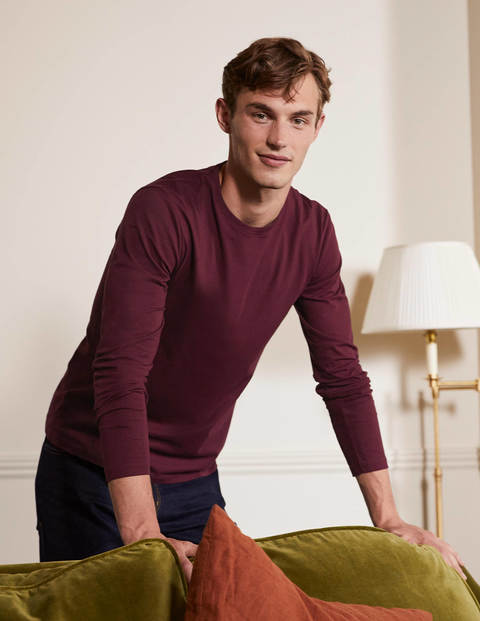 Classic Long-sleeved T-shirt - Merlot Red Classic Long-sleeved T-shirt - Merlot Red