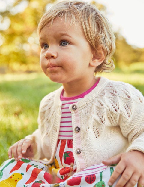 Alltagstauglicher strukturierter Cardigan - Ecru Meliert Alltagstauglicher strukturierter Cardigan - Ecru Meliert