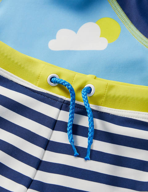 Fröhliches Set mit Badeshirt - Wolkenblau, Dschungelszene Fröhliches Set mit Badeshirt - Wolkenblau, Dschungelszene