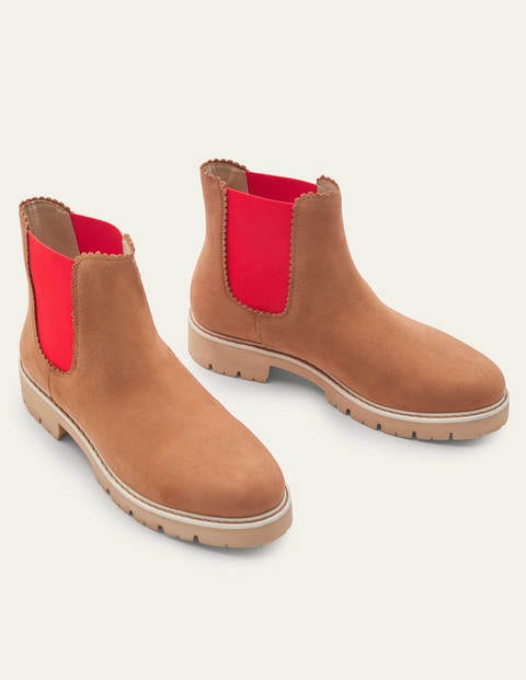 Scallop Detail Chelsea Boots - Tan/Cherry Red Scallop Detail Chelsea Boots - Tan/Cherry Red