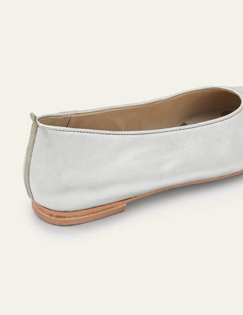 Catriona Ballerinas - Silver Metallic Catriona Ballerinas - Silver Metallic