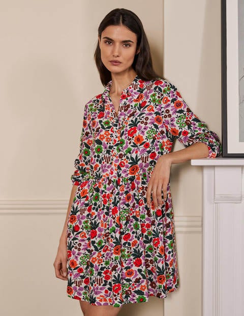 Robe-chemise à manches blousantes - Ivoire, forêt florale Robe-chemise à manches blousantes - Ivoire, forêt florale
