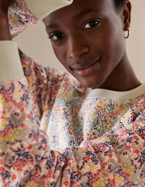 The Sweatshirt - Ivory, Enchanting Forest The Sweatshirt - Ivory, Enchanting Forest