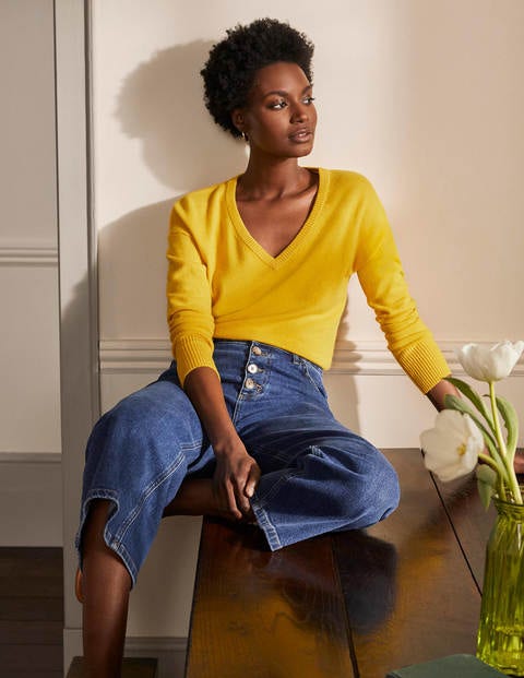 Cashmere V-neck Relaxed Jumper - Citrine Yellow Cashmere V-neck Relaxed Jumper - Citrine Yellow