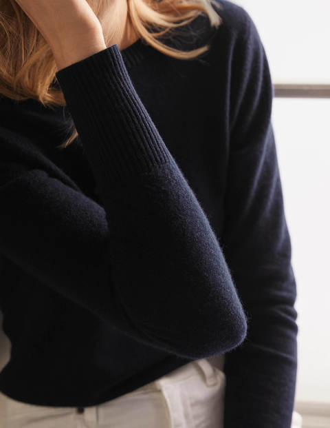 Cashmere Crew Neck Jumper - Sapphire Blue Cashmere Crew Neck Jumper - Sapphire Blue