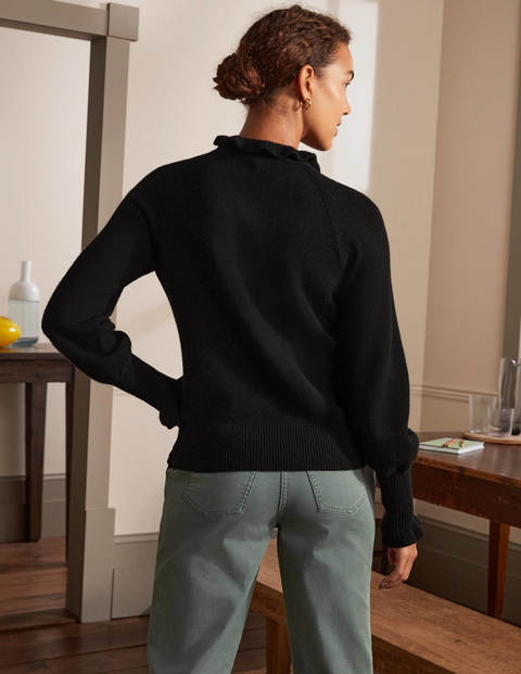 Kaschmirpullover mit Rüschenausschnitt - Tiefschwarz Kaschmirpullover mit Rüschenausschnitt - Tiefschwarz