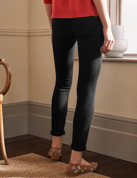 Skinny Jeans - Black Skinny Jeans - Black
