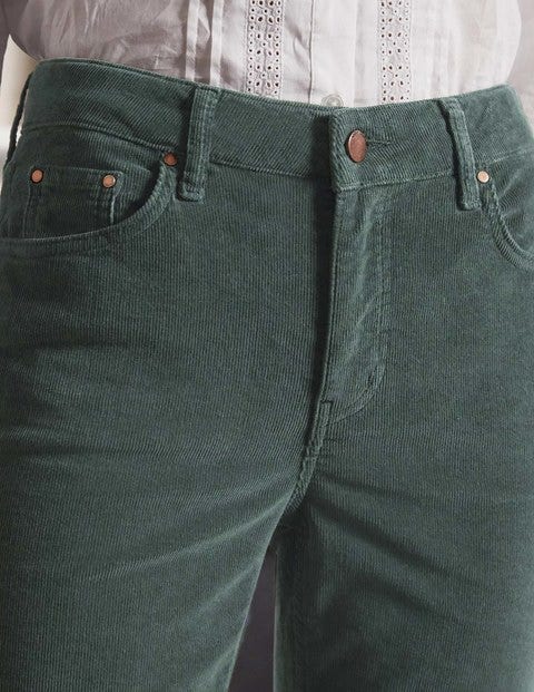 Schmale Cord-Jeans mit geradem Bein - Wellington-Grün Schmale Cord-Jeans mit geradem Bein - Wellington-Grün