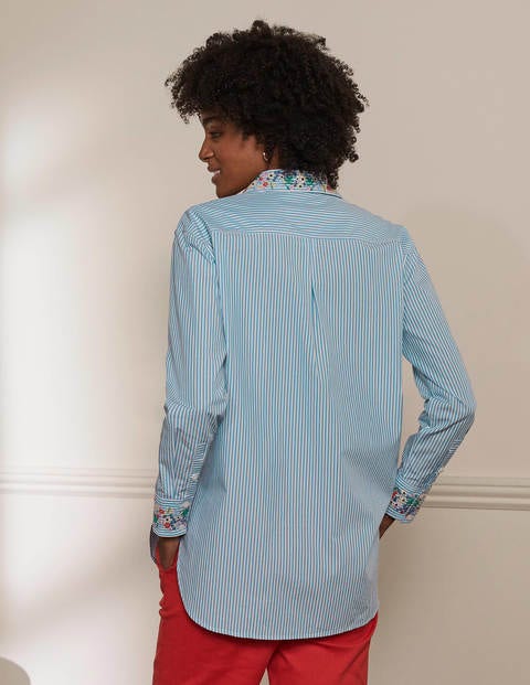 Agnes Oversize-Hemd - Zartes Seeblau, Feine Streifen Agnes Oversize-Hemd - Zartes Seeblau, Feine Streifen