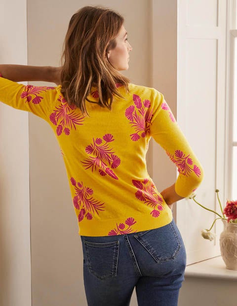 Burford Gemusterter Pullover - Narzissengelb, Dschungelblüten Burford Gemusterter Pullover - Narzissengelb, Dschungelblüten