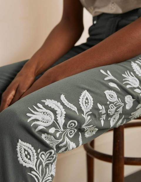Girlfriend Jeans - Alder Embroidered Girlfriend Jeans - Alder Embroidered