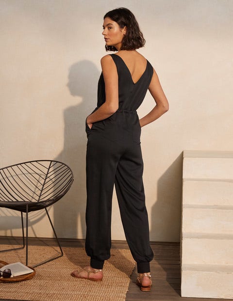 Cecilia Jumpsuit - Schwarz Cecilia Jumpsuit - Schwarz
