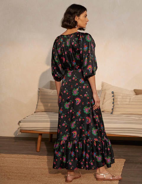 Icons Raglan Maxi Dress - Black Opulent Posy Icons Raglan Maxi Dress - Black Opulent Posy