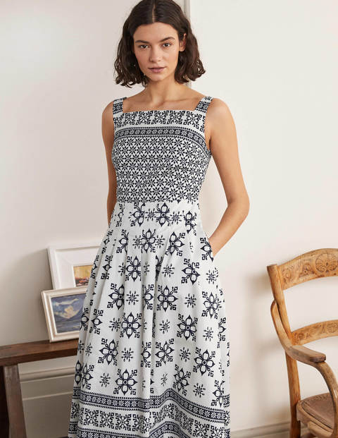 Aubrey Midikleid aus Baumwolle - Naturweiß, Reihen mit Frühlingssternkacheln Aubrey Midikleid aus Baumwolle - Naturweiß, Reihen mit Frühlingssternkacheln